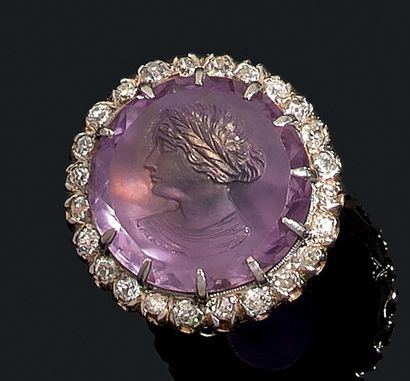 Bague en ors jaune et gris (585), ornée d'un...