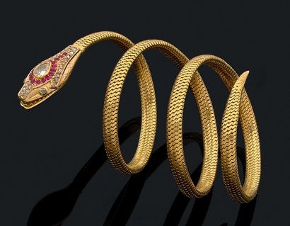 Petit bracelet souple spiralé en or jaune...