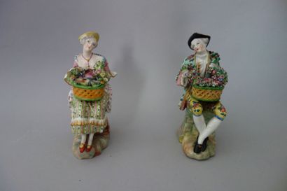 MEISSEN
Deux sujets en porcelaine blanche...