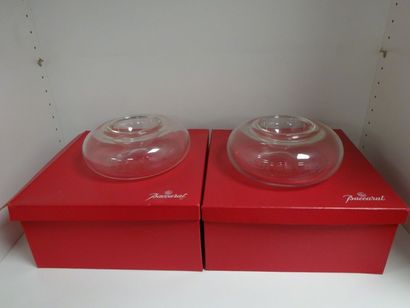BACCARAT
Deux coupes à caviar en cristal,...