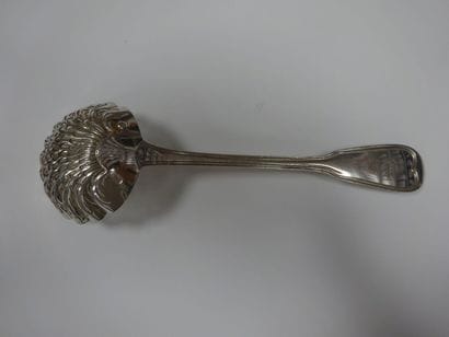 Paris (1819-1838)
Cuillère à saupoudrer en...