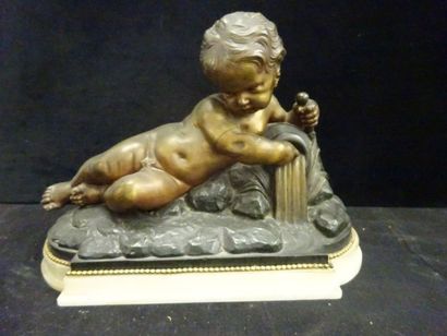 Putto à la source sur un rocher.Epreuve en...