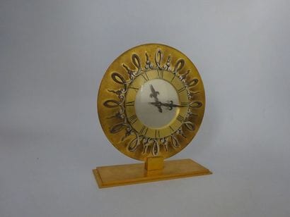 HOUR LAVIGNE
Pendulette circulaire en laiton...