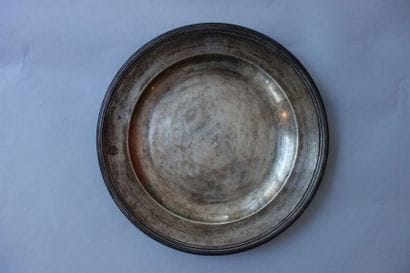 MAISON LAVALLE NICOUD Succ
Plat rond en argent...