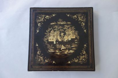 CANTON
Boîte rectangulaire à châle en bois...