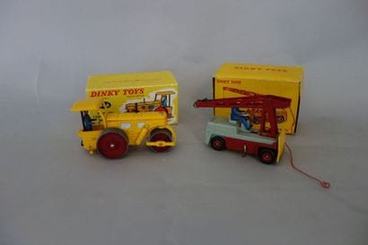 DINKY TOYS France
Lot: - Rouleau compresseur...
