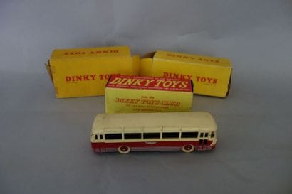 DINKY TOYS France
Autocar Chausson, Ref 29F...