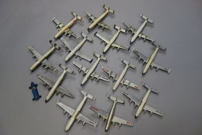 DINKY TOYS France
Lot de 13 avions miniatures...