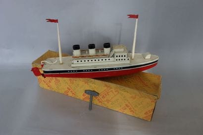JEP
Bateau Transatlantique mécanique en tôle...