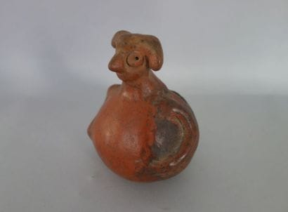 Vase anthropomorphique. Céramique à engobe...
