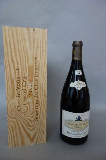 CLOS DE VOUGEOT GRAND CRU 2011, DOMAINE DU...
