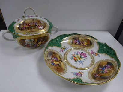 MEISSEN
Bouillon avec son présentoir en porcelaine...