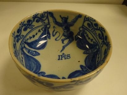 TALAVERA (Espagne)
Bol circulaire à pied...