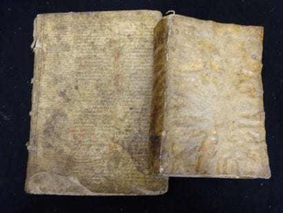 Lot de deux volumes reliés parchemin: - Summa...