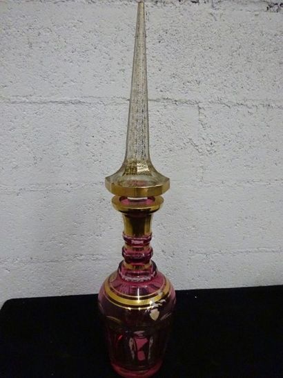 Grande carafe en cristal de Bohême à fond...