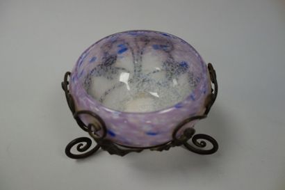 SCHNEIDER
Coupe de forme circulaire en verre...