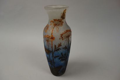 MULLER Frères, à Lunéville
Grand vase balustre...