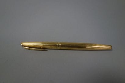 WATERMAN
Stylo plume en or jaune (750). Poids...