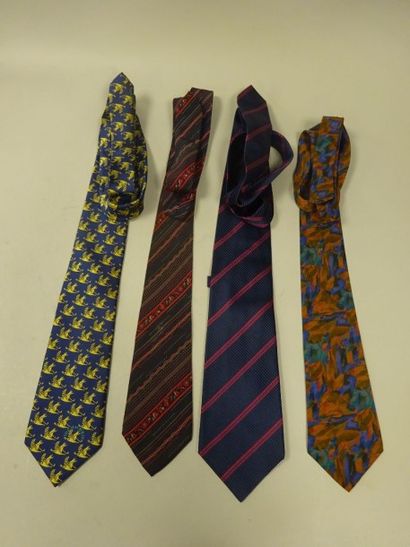 LANVIN, P. CARDIN, THE MACHRIE (hôtel)
Lot...