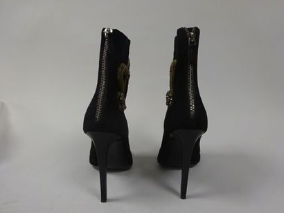 Barbara BUI Bottines à talons aiguilles en...