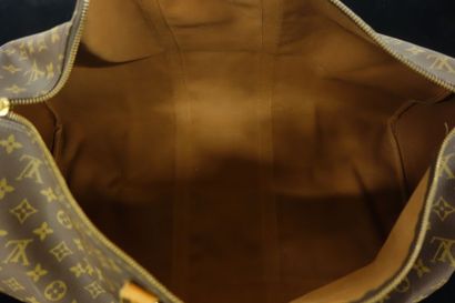 LOUIS VUITTON
Modèle Keepall. Sac en toile...