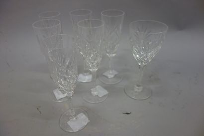 SAINT-LOUIS
Partie de service de verres en...