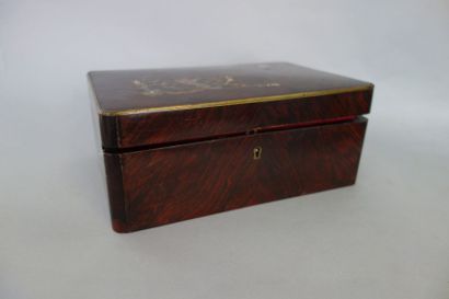 Coffret à bijoux de forme rectangulaire en...
