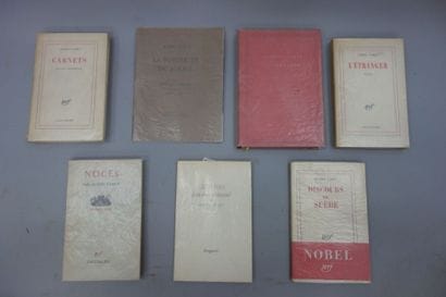 Albert CAMUS
Sept volumes brochés: - L'Etranger...