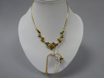 Parure en or jaune (750) composée d'un collier...