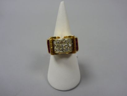 Bague Tank en or jaune (750) et platine (950)...