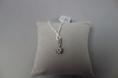 Pendentif en platine (950) présentant un...