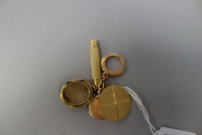 Lot d'éléments en or jaune et rose (750)...