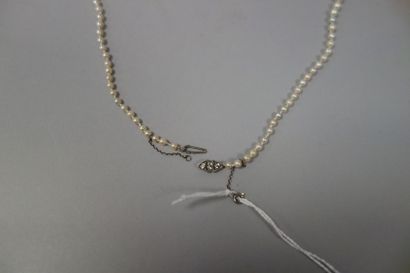 Collier de perles de culture en chute, fermoir...
