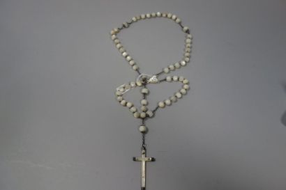Chapelet en nacre et argent (925).

Inscription...