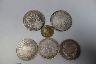 Lot : 

19 monnaies, écus et divisionnaires...