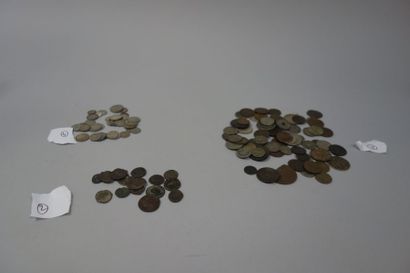 Lot de monnaies comprenant :

-15 pièces...