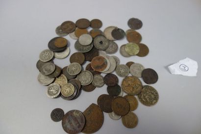 Lot de monnaies comprenant :

-15 pièces...