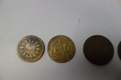 Lot de 80 monnaies divisionnaires en cuivre,...