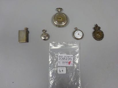 Lot comprenant :

- Montre de gousset et...