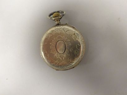 Lot comprenant :

- Montre de gousset et...