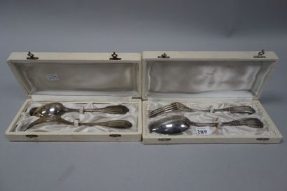 Deux couverts de baptème en argent (925).

Dans...