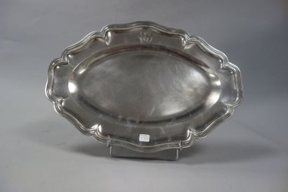 BOULENGER

Plat ovale en métal argenté décor...