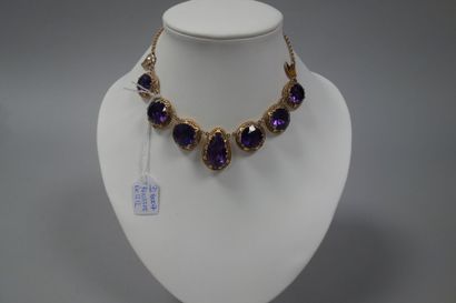 Collier plastron en or jaune (585) formé...