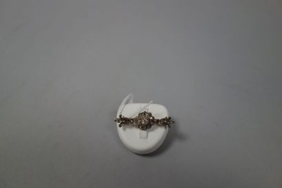 Broche barrette en or jaune (750) et argent...