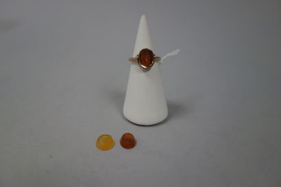 Bague en or jaune (750) ornée d'une intaille...