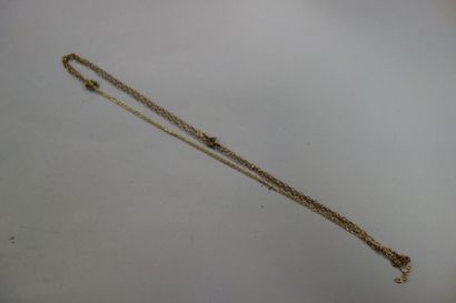 Deux chaînes de cou en or jaune (750) à maille...