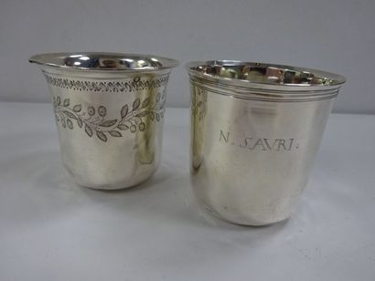 Lot de deux timbales en argent (925), l'une...