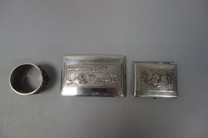 INDOCHINE ou CHINE

Lot d'objets en argent...