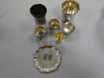 Lot argent (925) :

FRANCE

-deux timbales...
