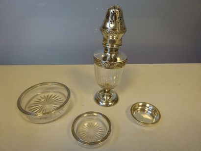 Saupoudreuse en verre, monture argent (925)...